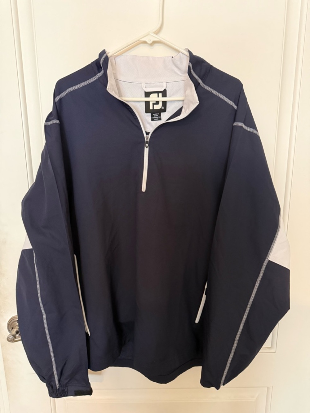 Footjoy Sport Windshirt Mens XL   Navy/white Stretch,Windproof, Water Repellent